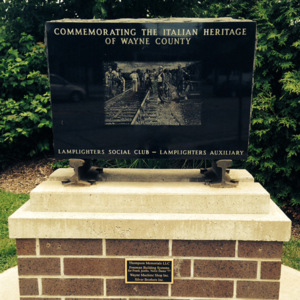 A plaque that says "Commemorating the Italian Heritage of Wayne County" 