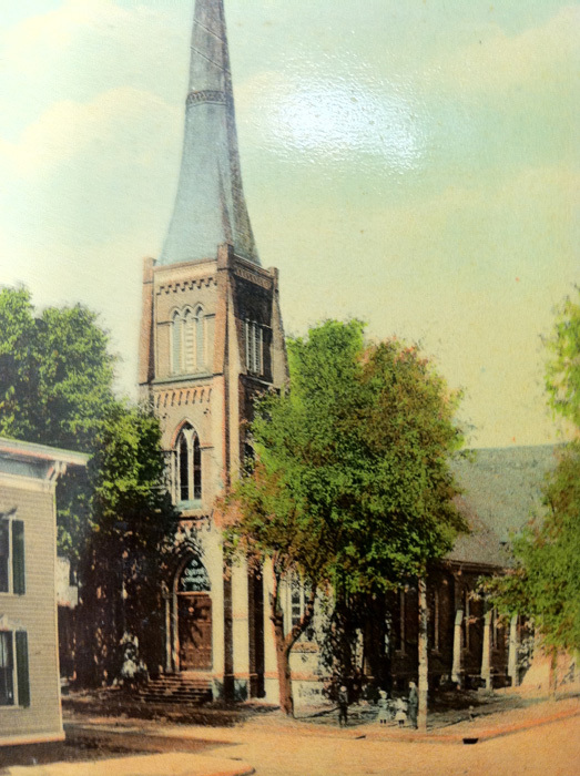 A postcard featuring Christ's Church, today Trinity United Church of Christ. 
